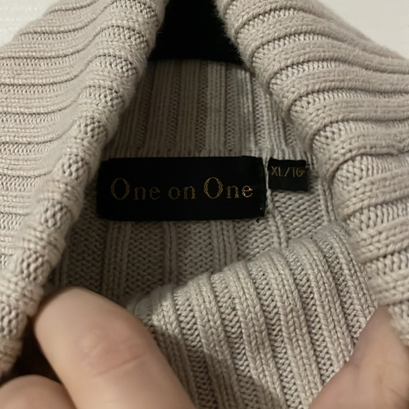 One on One 90s knit striped turtle neck - Picture 3 of 4